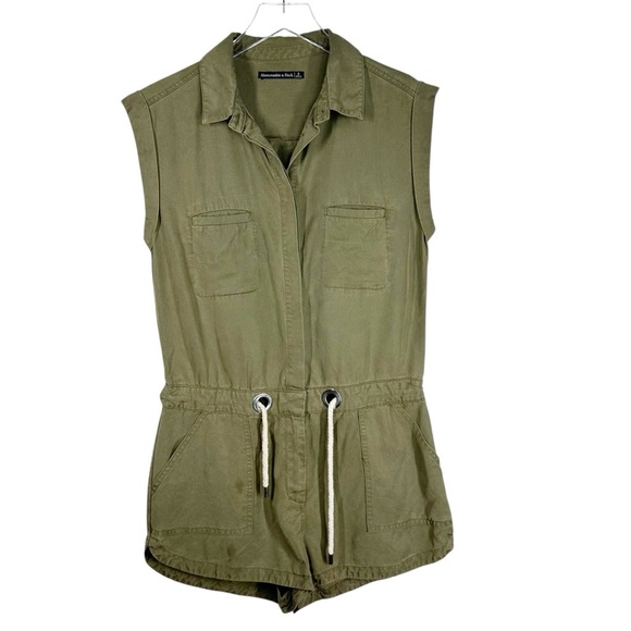 ABERCROMBIE & FITCH Olive Geen Short Sleeve Romper with Drawstring Waist Small - Picture 1 of 6
